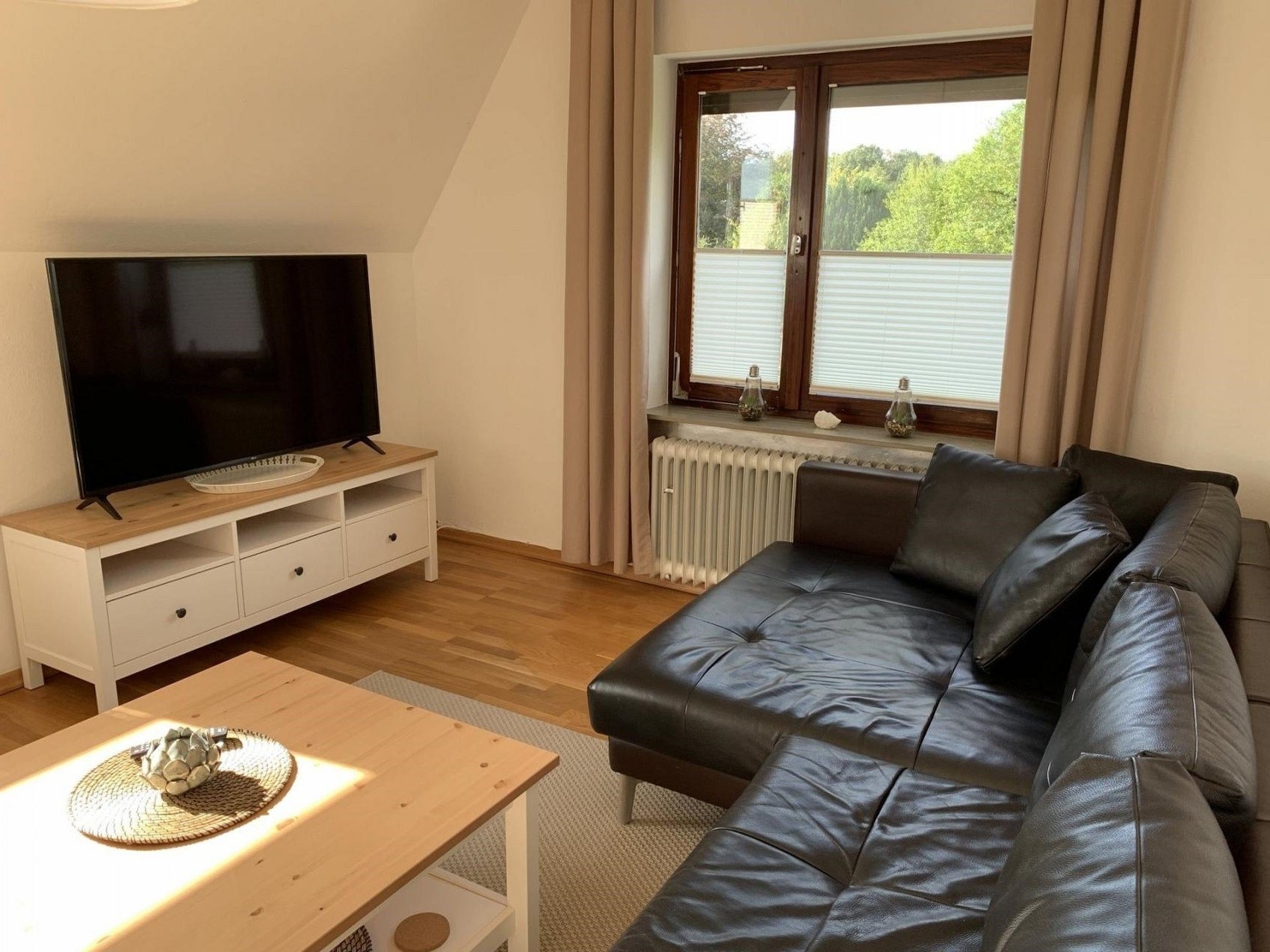 Heimelige Ferienwohnung Nesco mit Balkon und Garten