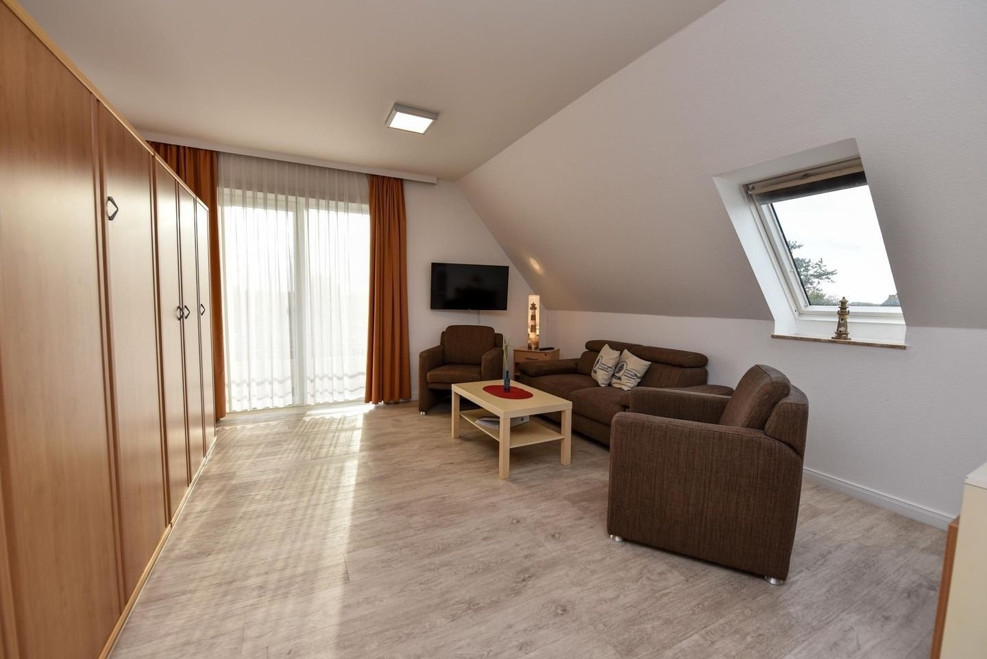 Ferienwohnung NW 44 mit Balkon