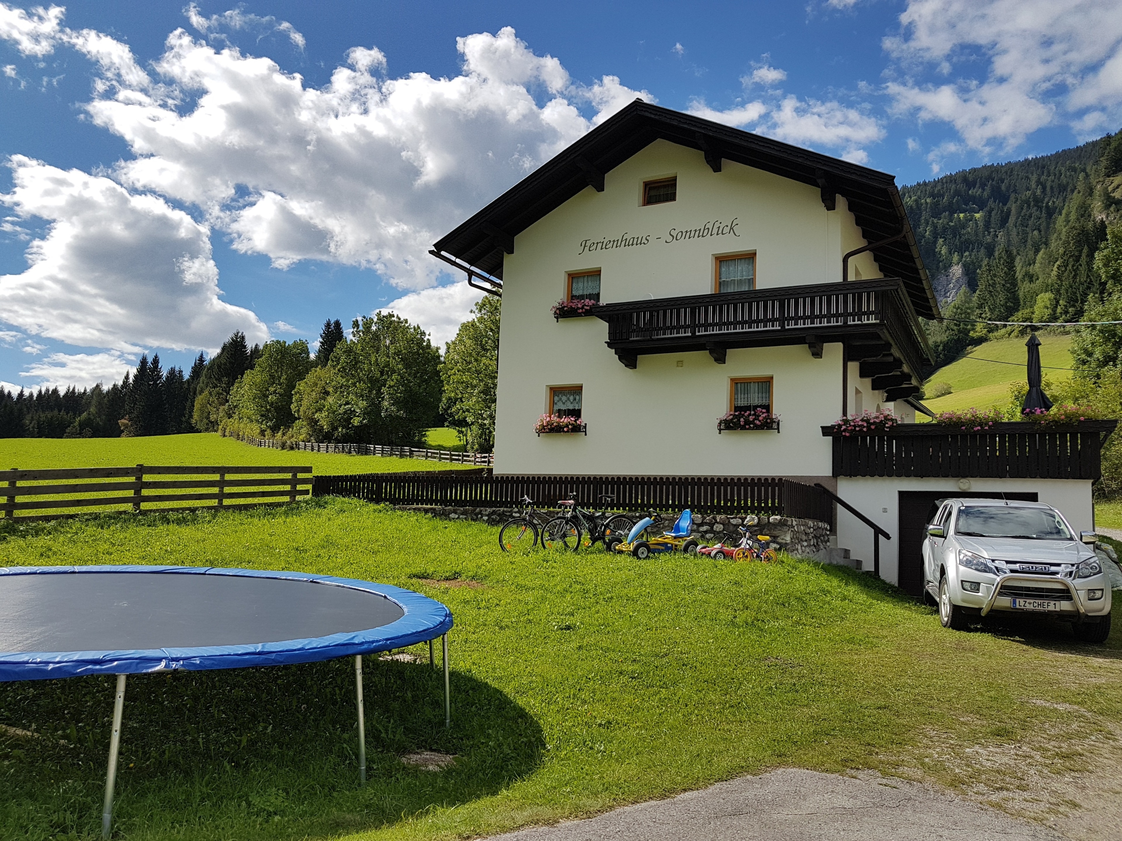 FERIENHAUS - SONNBLICK Ferienhaus  Tirol