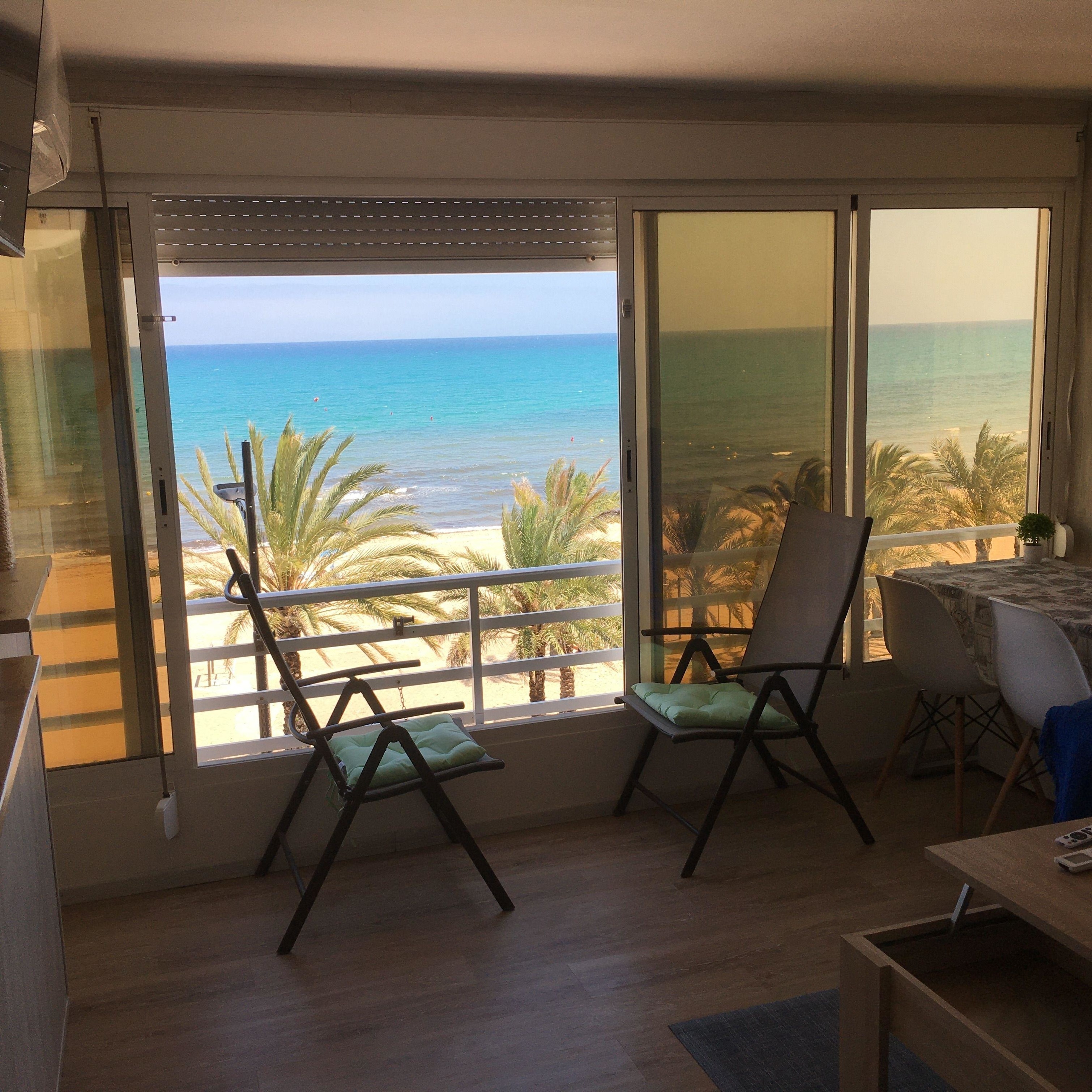 Estudio en primera linea de playa para 2 personas Ferienwohnung in Spanien