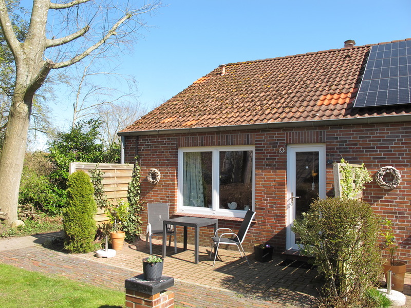 Foto 1 Ferienwohnung Ostfriesland Dornum & Umgebung Reihenhaus ESKE (DORN100) Nähe Dornumersiel an der Nordsee (Objekt 101696) buchen