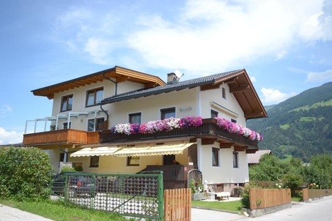 Ferienhaus Tirol Zillertal by FeWo-Plan Raffeiner (UDEZ100) 1