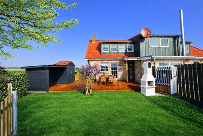 Foto 1 Ferienhaus Ostfriesland Norddeich & Umgebung Huus an`t Diek, Maisonette Wohnung in Deichnähe, Nähe Norddeich (Objekt 3192) buchen