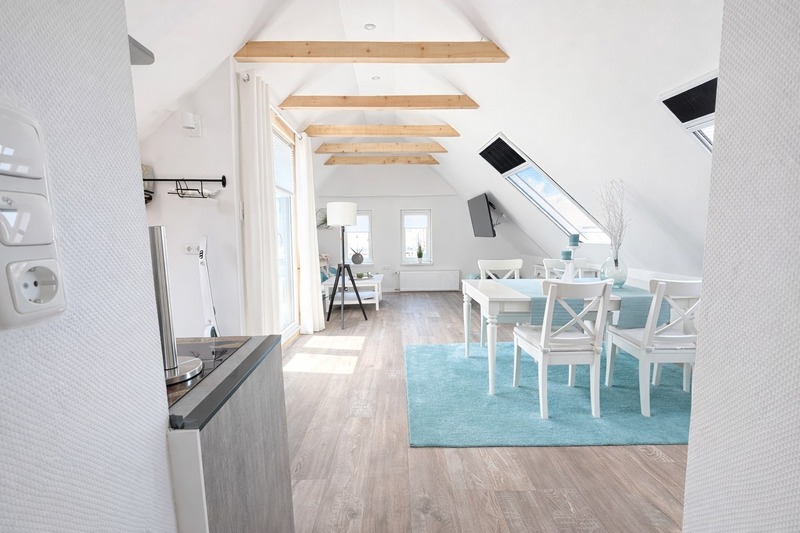 Foto 10 Ferienwohnung Ostfriesland Norddeich & Umgebung Huus an`t Koornfeld Dachgeschosswohnung mit Loggia (Objekt 37600) Reise