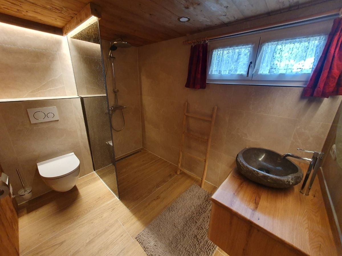 Hütta Monika — Foto 8