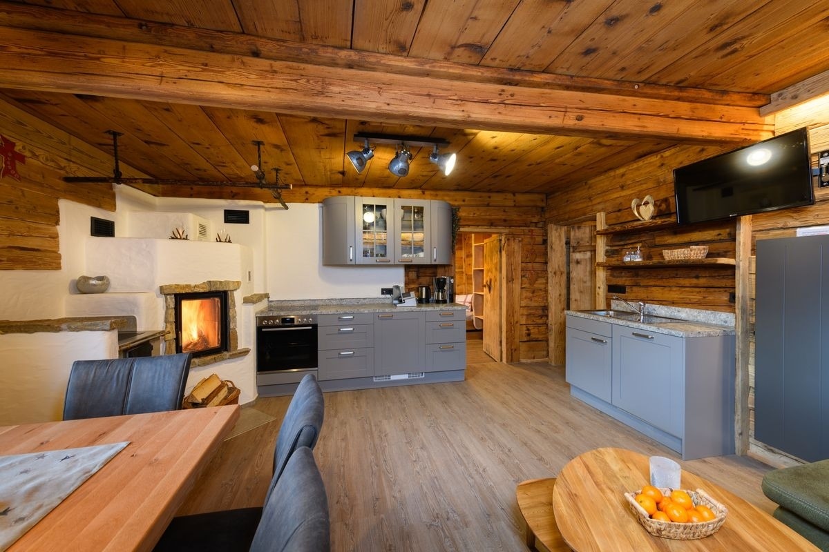 Hungarhub Hütte – Bild 8