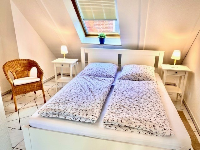 Foto 1 Ferienwohnung Ostfriesland Rheiderland Ferienwohnung Seute Deern in Ditzum direkt an der Mühle (Objekt 100989) buchen