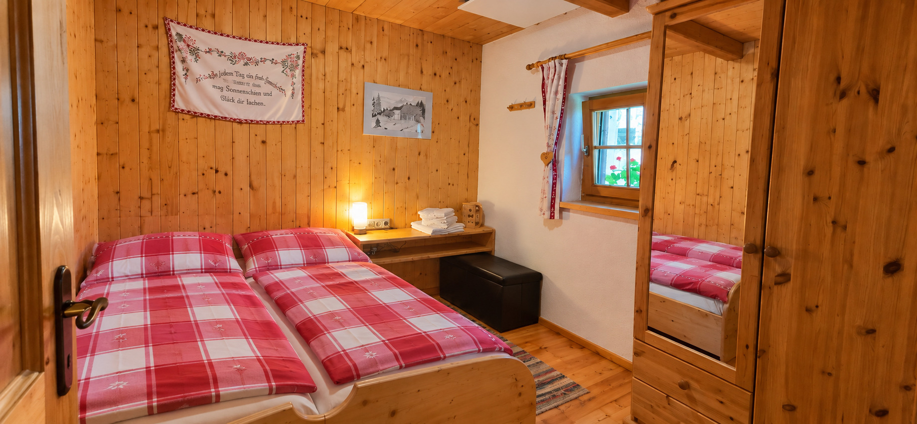 StanzerHütte – Traumhafte Alleinlage auf 1450m mit Panoramablick bis 6 Personen (STEI111) – Bild 10