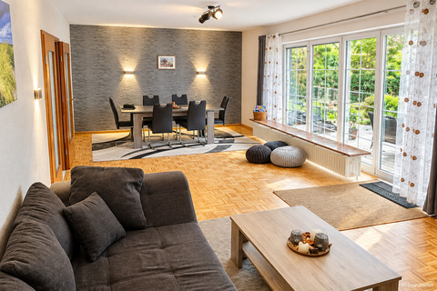 Ferienhaus ELBNEST direkt am Elbstrand by FeWo-Plan (KOLL100), ideale Nähe zur Weltstadt Hamburg 1