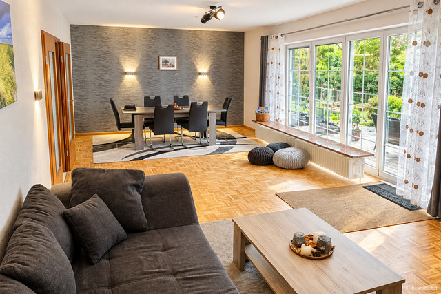 Ferienhaus ELBNEST direkt am Elbstrand by FeWo-Plan (KOLL100), ideale Nähe zur Weltstadt Hamburg