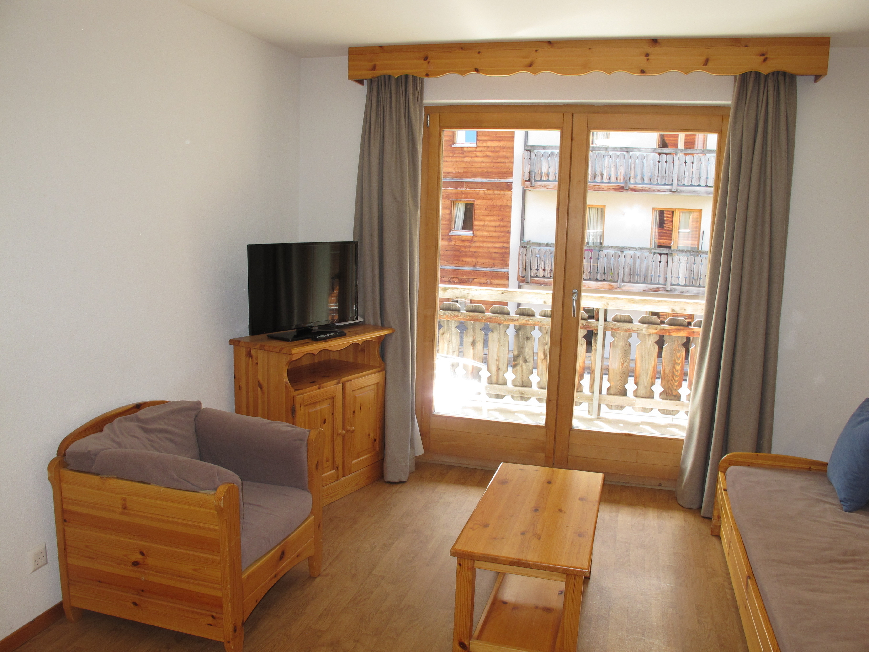 Wohnung ATTELAS (NEND199) Ski in and Ski out – Bild 8