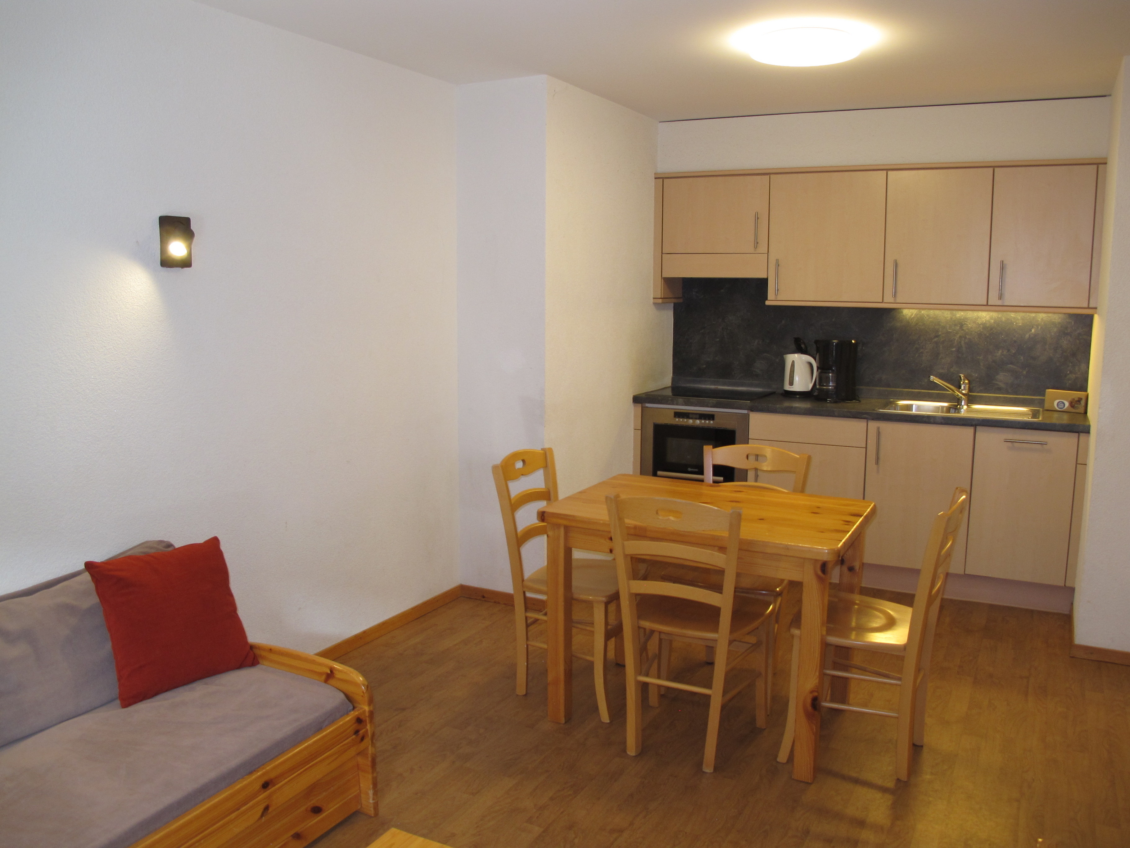Wohnung ATTELAS (NEND199) Ski in and Ski out – Bild 10