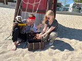 Strandräuber vs. Piraten