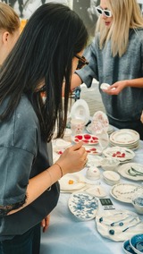 Meine Tasse, mein Design – Kreative Stunde f&uuml;r Kinder in der Stadtb&uuml;cherei Oldenburg in Holstein
